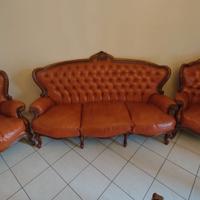 Salotto in legno e vera pelle