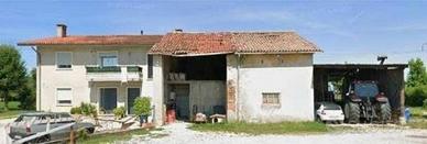 Immobile in asta di 450 m² con 5 locali e box auto