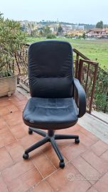 Sedia da ufficio danneggiata
