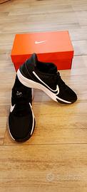 Scarpe Nike Star Runner 4 taglia 40 nuove