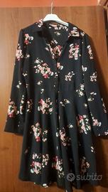 Vestito nero a fiorellini