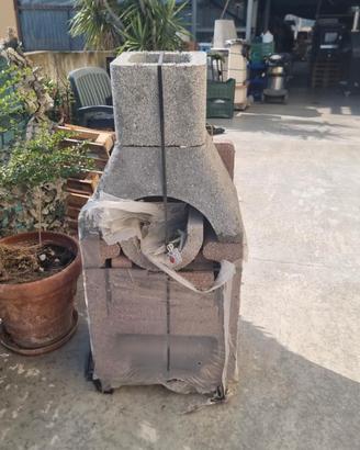 BARBECUE PREFABBRICATO IN CEMENTO