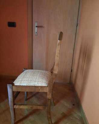 Sedie legno e paglia
