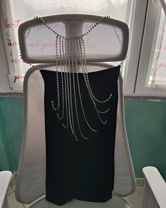 vestito nero con schiena scopert
