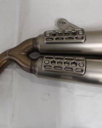 Silenziatore terminale AKRAPOVIC