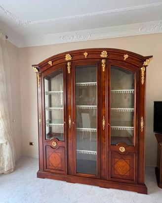 Vetrina classica in legno massioso stile Impero