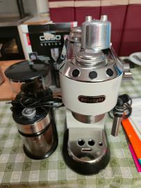 MACCHINA CAFFÈ DELONGHI E MACINA CAFFÈ 