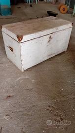 Cassapanca antica in legno 