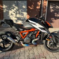 Ktm 1290 super duke r 3.0 super accessoriata