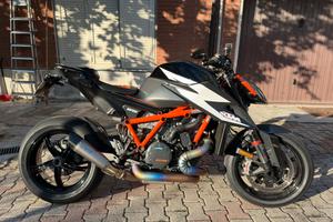 Ktm 1290 super duke r 3.0 super accessoriata