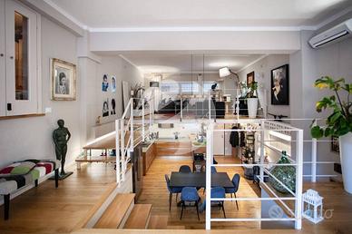 Appartamento di 143 m² con più di 5 locali a Bolog