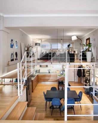 Appartamento di 143 m² con più di 5 locali a Bolog