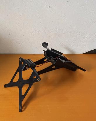 Portatarga corto Monster 796 
