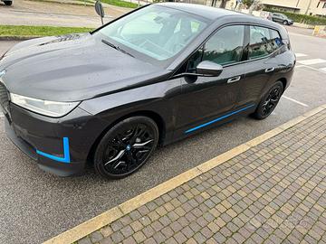 BMW IX 40 xdrive 2022