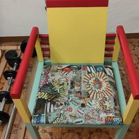 sedia e appendiabiti per cameretta vintage