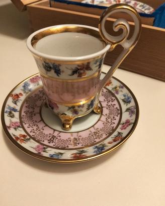 Servizio tazzine antico
