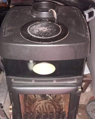 Stufa a legna nordica