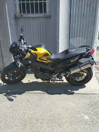 F800r