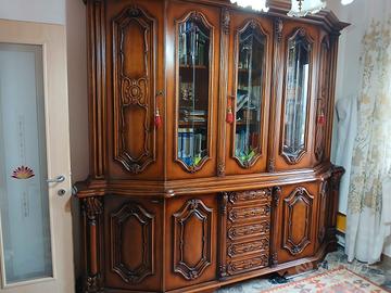 Credenza in legno di noce americano