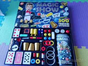 Magic show gioco da mago trucchi spettacolari