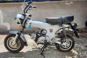 Honda Dax 50 4t replica