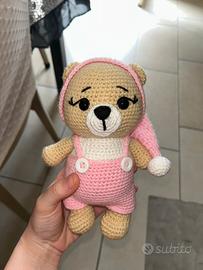 Peluche orsetta rosa uncinetto amigurumi