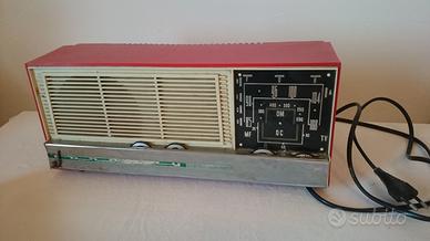 Radio a valvole d'epoca anni '60 funzionante