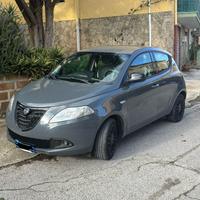 Lancia Ypsilon elefantino