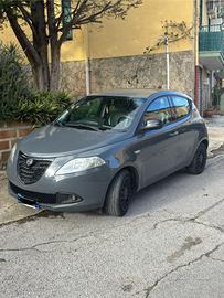 Lancia Ypsilon elefantino