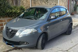 Lancia Ypsilon elefantino