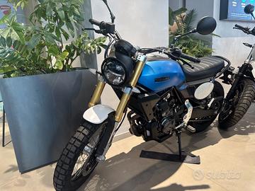 FANTIC CABALLERRO 700 2025