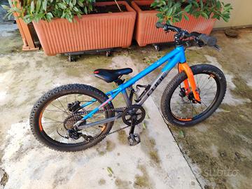 cube acido 200 action team MTB 20