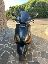 scooter yamaha 125