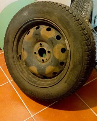 GOMME INVERNALI DACIA 