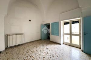 CASA SEMINDIPENDENTE A MESAGNE