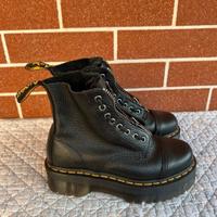 dottor martens sinclair