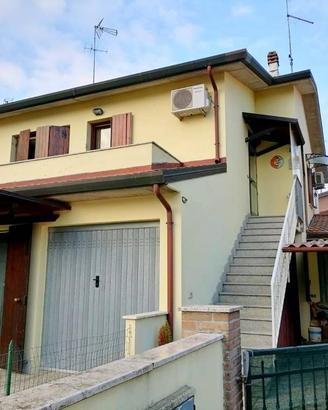 Villetta a schiera di 99 m² con 4 locali e box aut