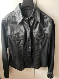 Completo in pelle e tessuto