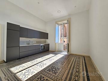 Prestigioso trivani - via anfiteatro