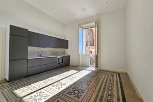 Prestigioso trivani - via anfiteatro