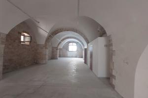 Locale uso commerciale