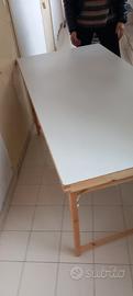 tavolo da 6 pieghevole e facilmente trasportabile 