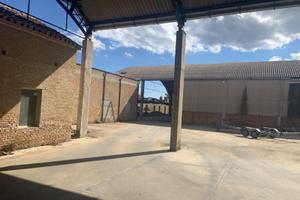 Capannoni diversi metri quadrati