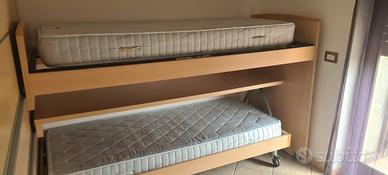 parete attrezzata con boiserie