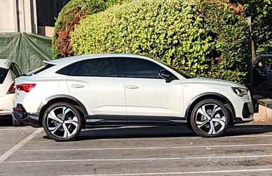 Audi Q3 sportback 45tsi 239Cv