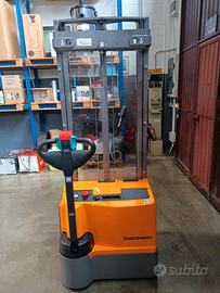 Stoccatore elettrico jungheinrich doppia alzata