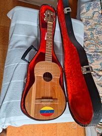 Chitarra cuatro venezuelano