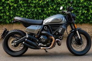 Ducati Scrambler 800 Nightshift con solo 3700 Km