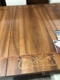 Tavoli in svendita dal magazzino