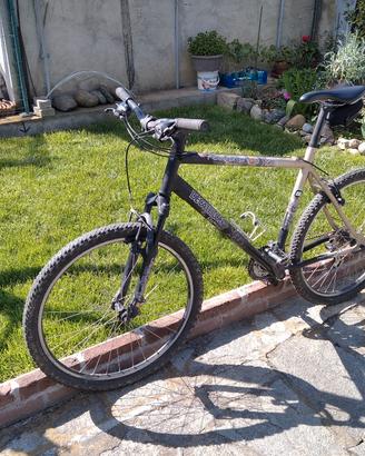 Mountain bike 